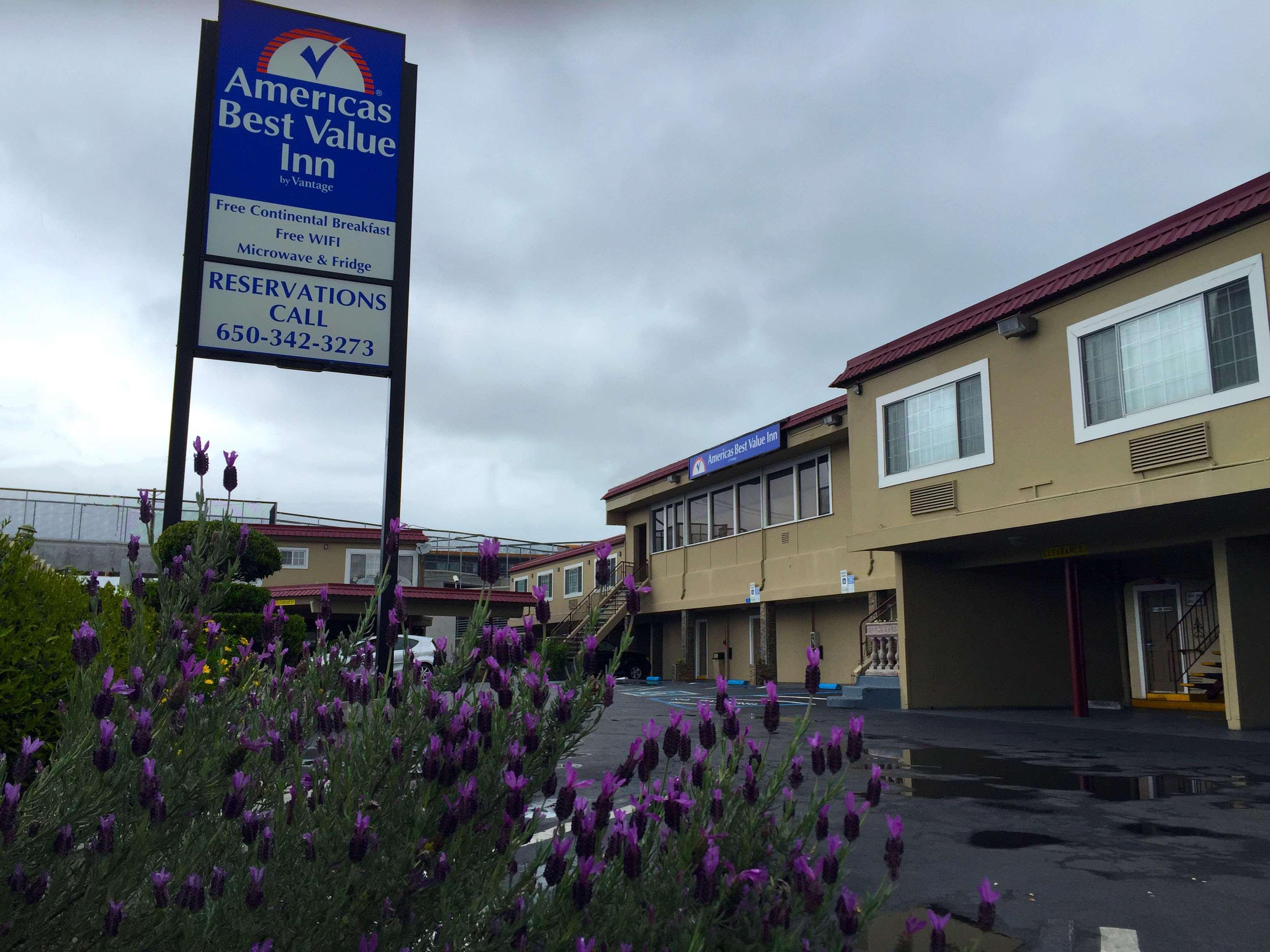 Inn At Bayshore San Mateo Exterior photo